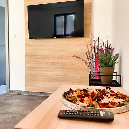 Apartmanove Domy Lipno 1 フリンブルク エクステリア 写真